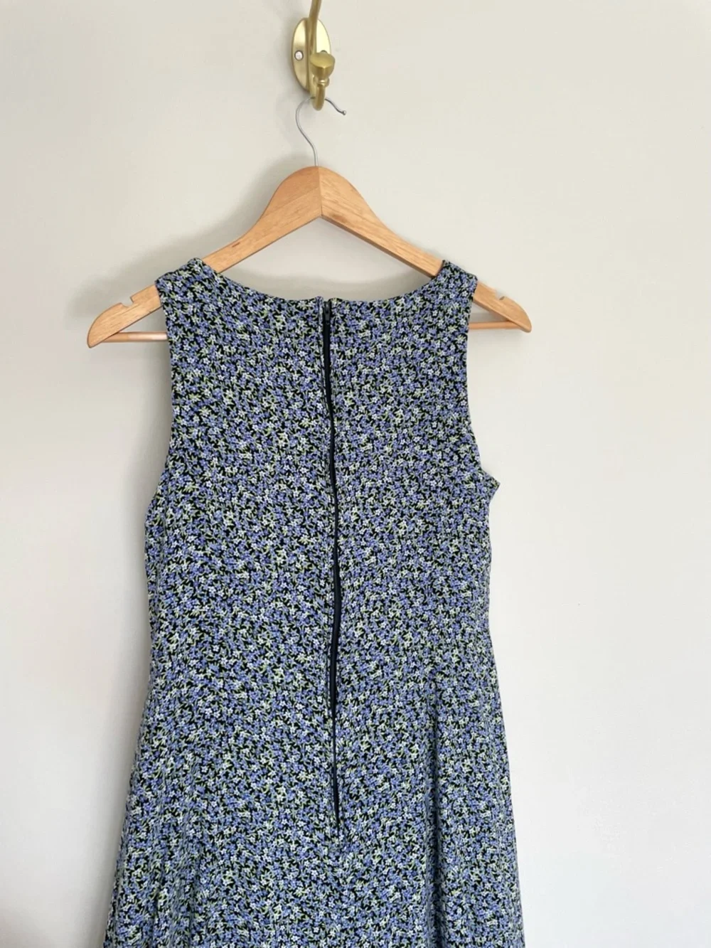 Vintage dainty floral dress - Picture 5 of 5